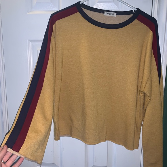 Sweater - Picture 1 of 2